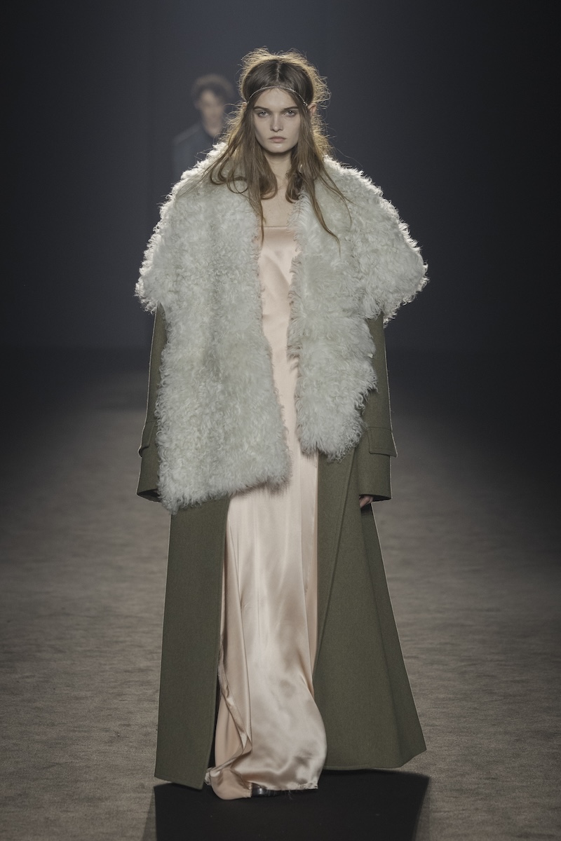 Ann Demeulemeester Fashion show, Runway, Ready To Wear Fall Winter 2024, Paris Fashion Week.