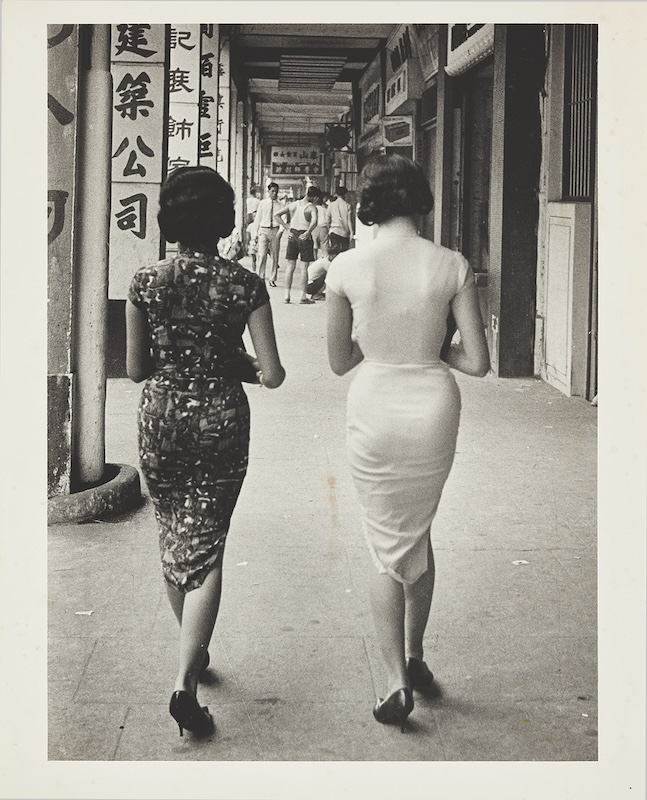 Yau Leung, “Two Women (Gloucester Road),” 1961, M+, Hong Kong.
