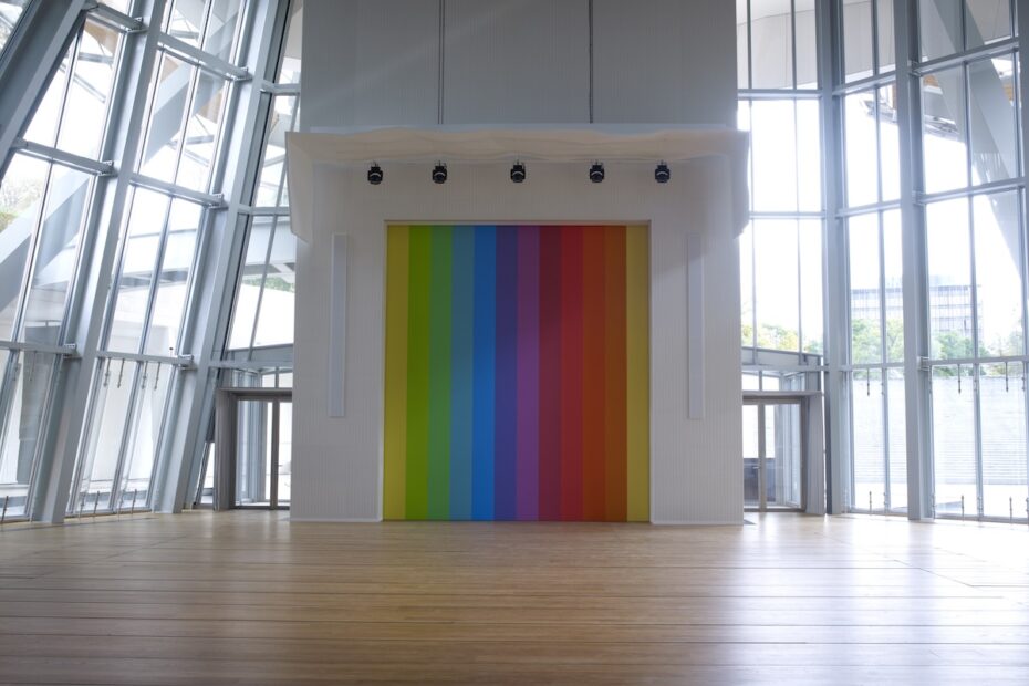 Installation Shot of Ellsworth Kelly's "Spectrum VIII," 2014, © Ellsworth Kelly Foundation