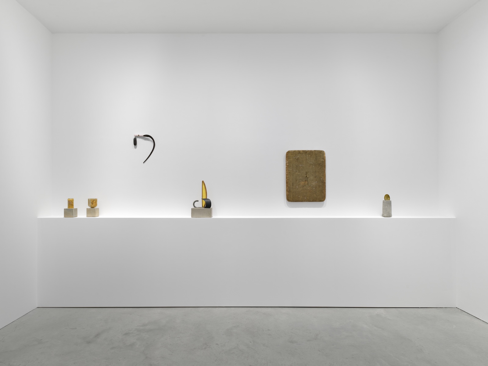 Installation view, Alexandre da Cunha, 