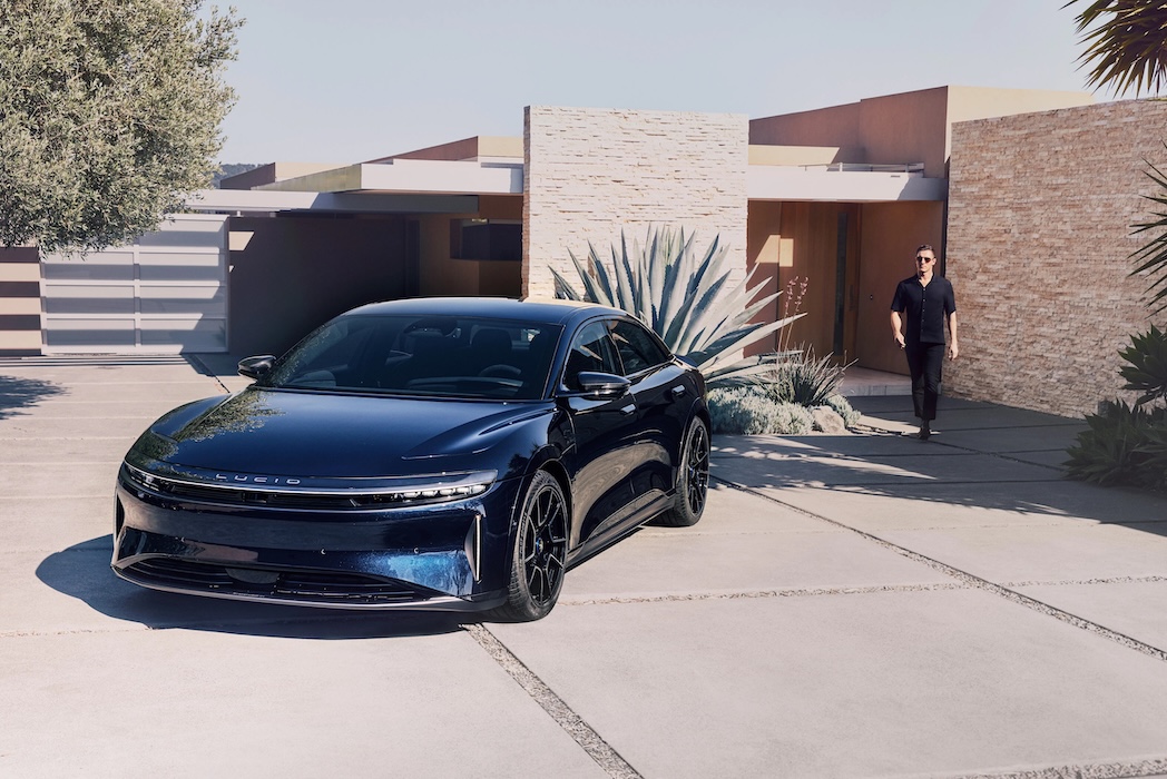 lucid-air-sapphire