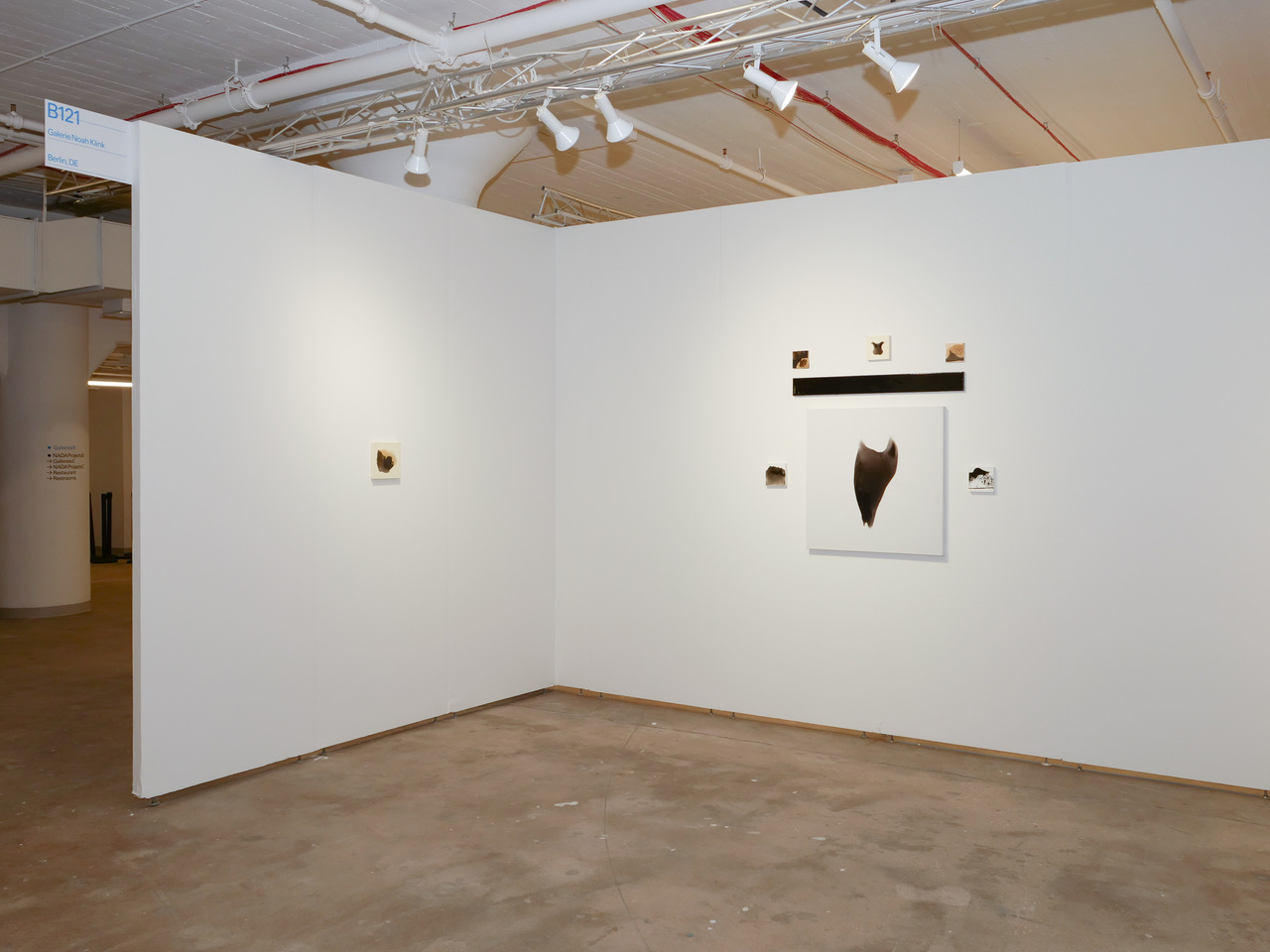 Kami Mierzvvinsk Galerie Noah Klink