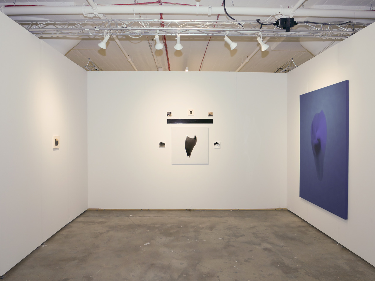 Kami Mierzvvinsk Galerie Noah Klink