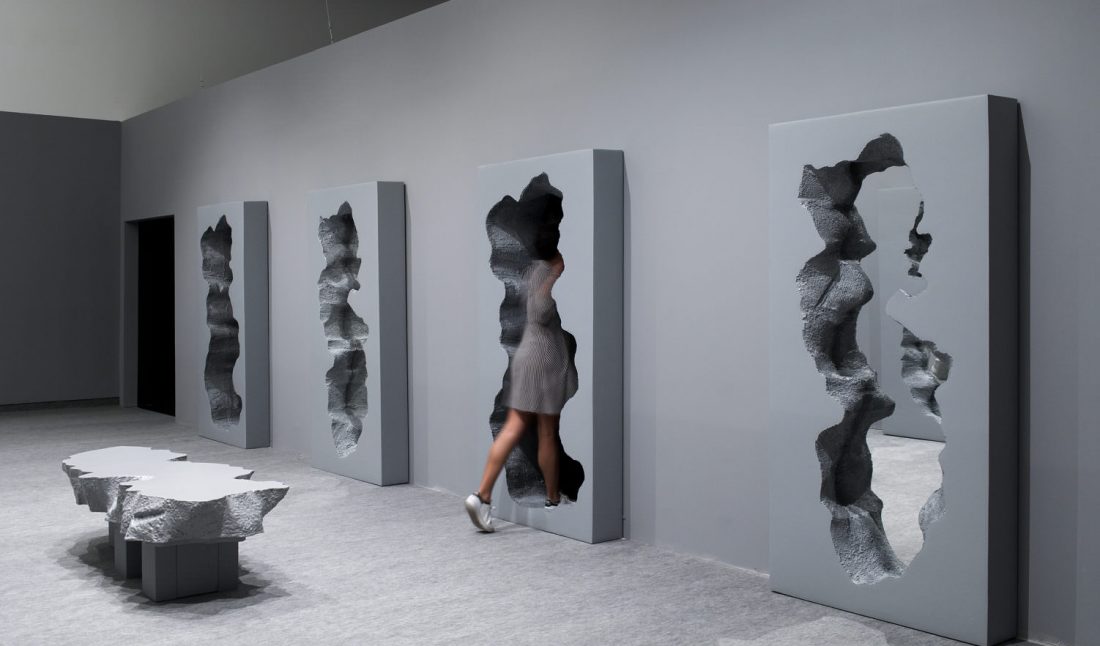 Hall of Broken Mirrors 
Snarkitecture in collaboration with Gufram 
Photo by Elad Sarig 
Courtesy of Design Museum Holon.